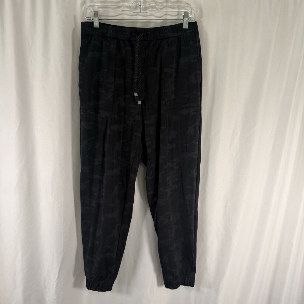 Fabletics Camo Joggers Women's Medium Black Grey Pull On Drawstring Pockets